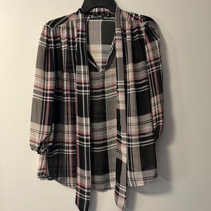 New York & Comp - 7th Avenue Design - Medium - Women’s dress shirt